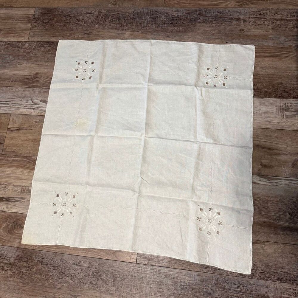 Vintage Linen Tablecloth Embroidered Design Square 35 x 35 Off White Cream